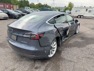 2020 Tesla Model 3 Performance - Exterior Rear Right Corner Image